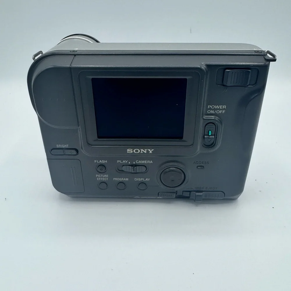 Sony Gray Digital Camera with Battery Kit